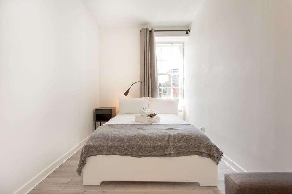 Modern & Bright 1 Bed For 4 Close To City Centre! 爱丁堡 外观 照片