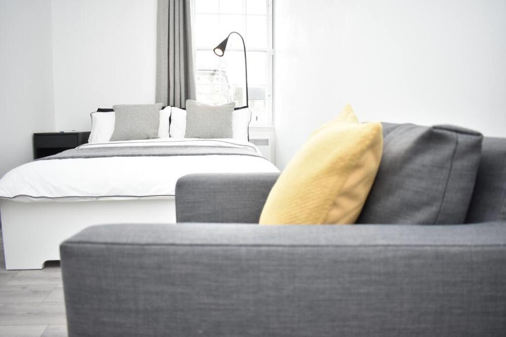 Modern & Bright 1 Bed For 4 Close To City Centre! 爱丁堡 外观 照片